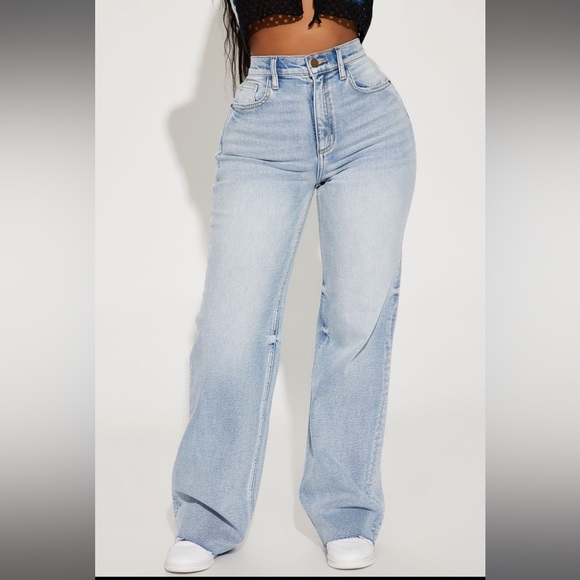 Fashion nova size 5 brand new jeans - Picture 2 of 3